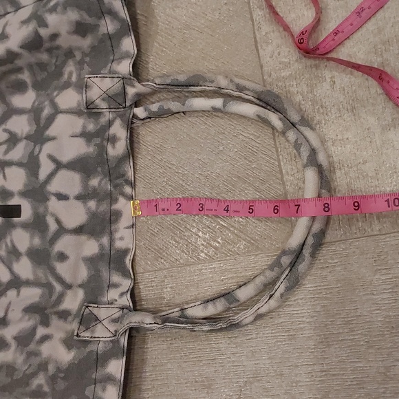 Alo Yoga Tie-Dye Shopper Tote Bag - Picture 10 of 13